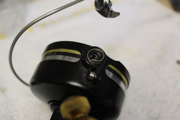Penn Spinfisher 4400SS spin fishing reel how to service the rell and fix a  broken anti reverse dog 